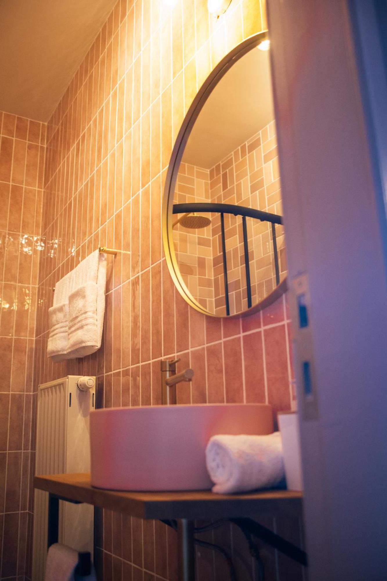 וורן B&B Het Notarishuis - Authentiek Verblijf Nabij Maastricht מראה חיצוני תמונה