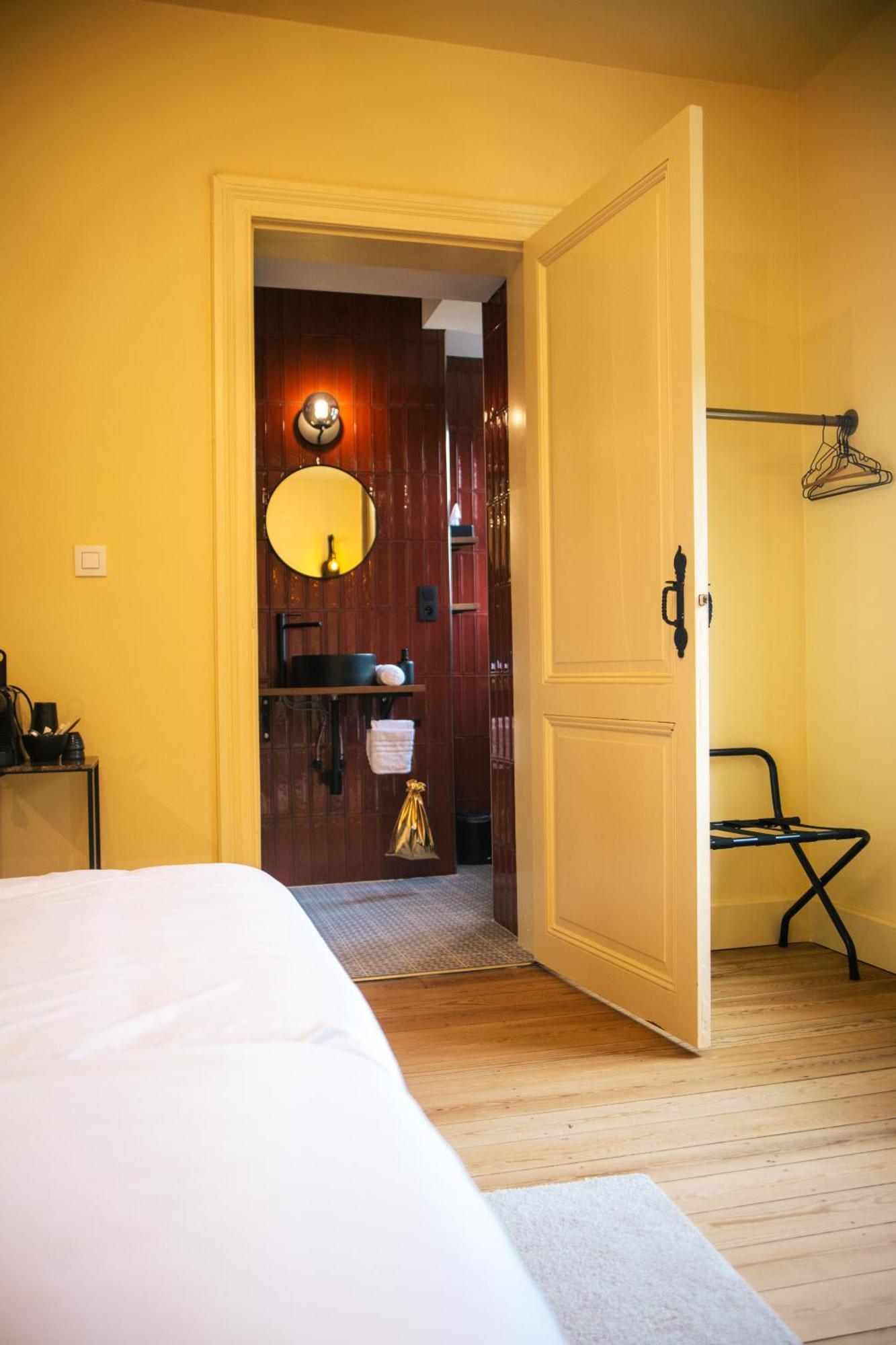 וורן B&B Het Notarishuis - Authentiek Verblijf Nabij Maastricht מראה חיצוני תמונה