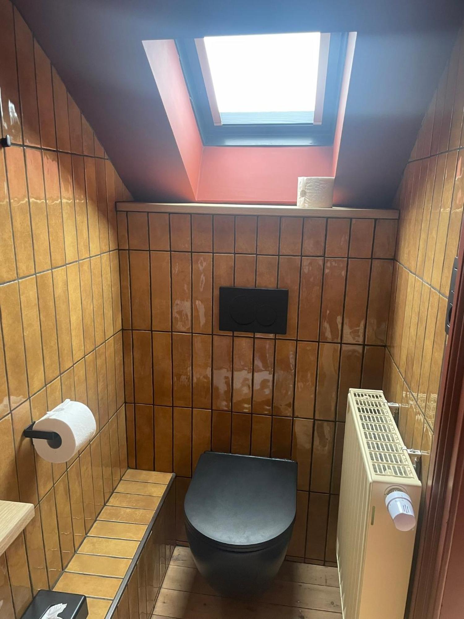 וורן B&B Het Notarishuis - Authentiek Verblijf Nabij Maastricht מראה חיצוני תמונה